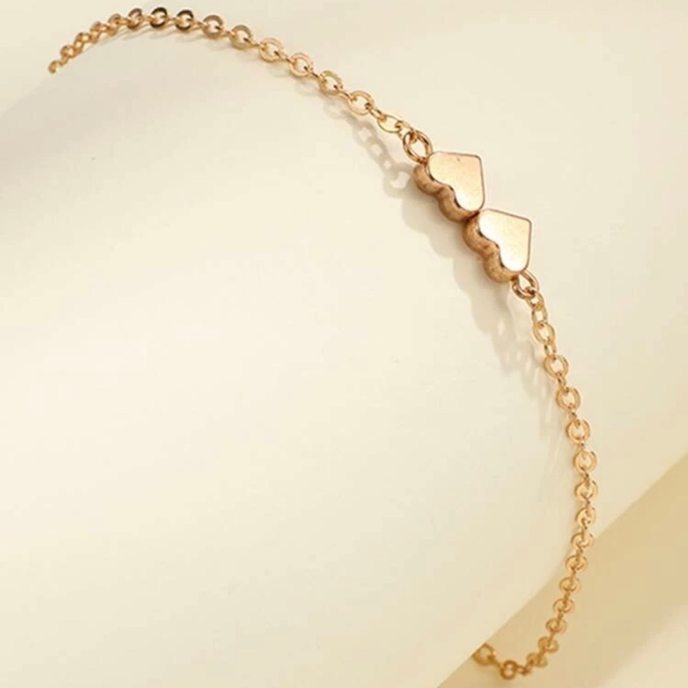 3/$30 π Heart Anklet - Picture 3 of 4